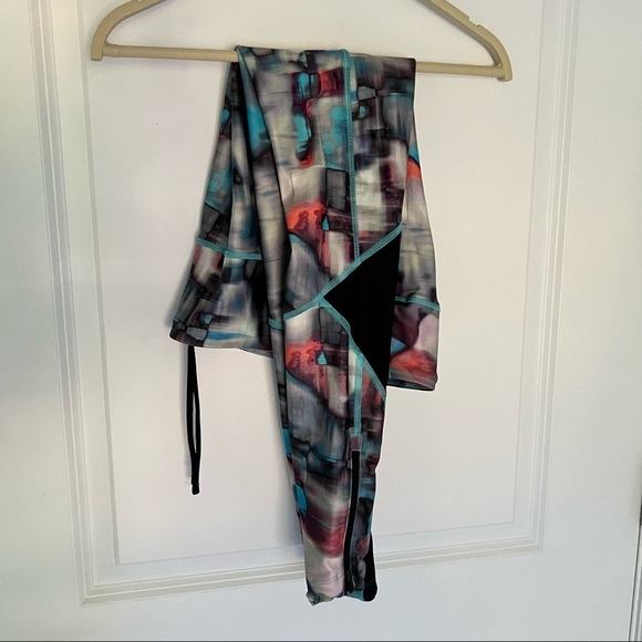 Under Armour Fly Fast Printed Tights size S - Picture 6 of 12